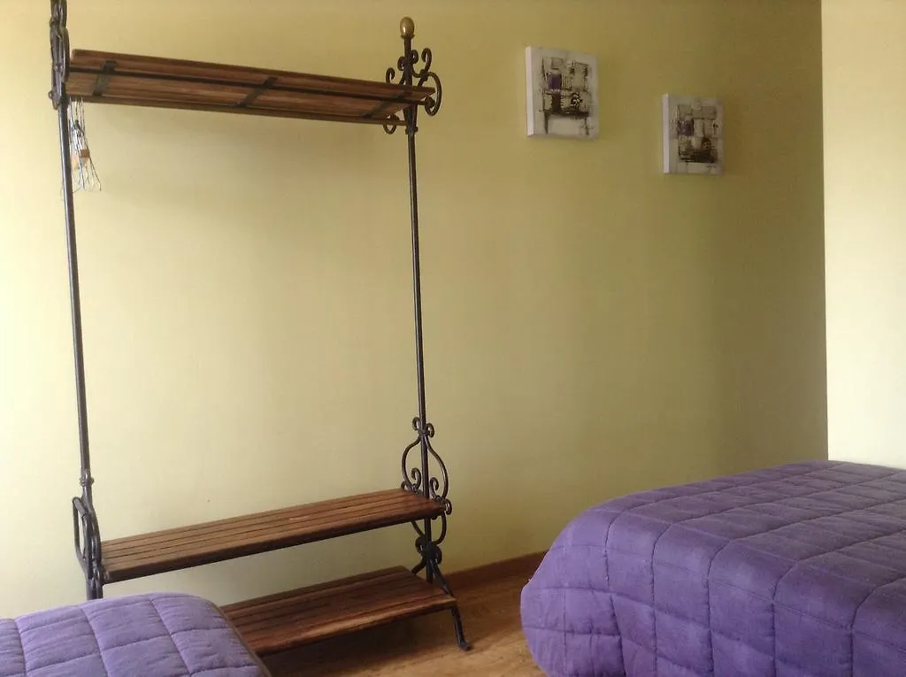 Bed and Breakfast Le Guilloux à Saint-Avé 0*,  France